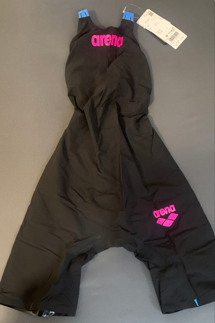 新品未使用　アリーナ　アクアフォースストームMF　S 現行モデル　高速水着