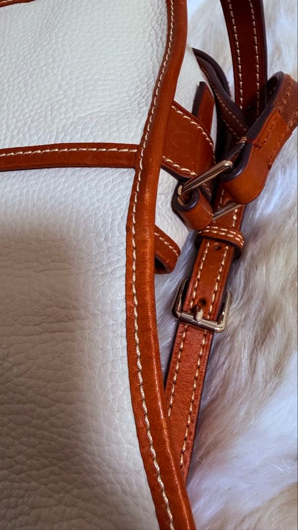 Dooney & Bourke ショルダーバッグ クリーム色