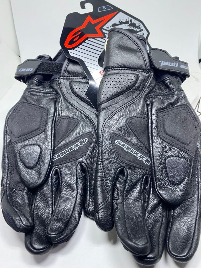 k_kk、アルパインスターズ SP5レザーグローブ
