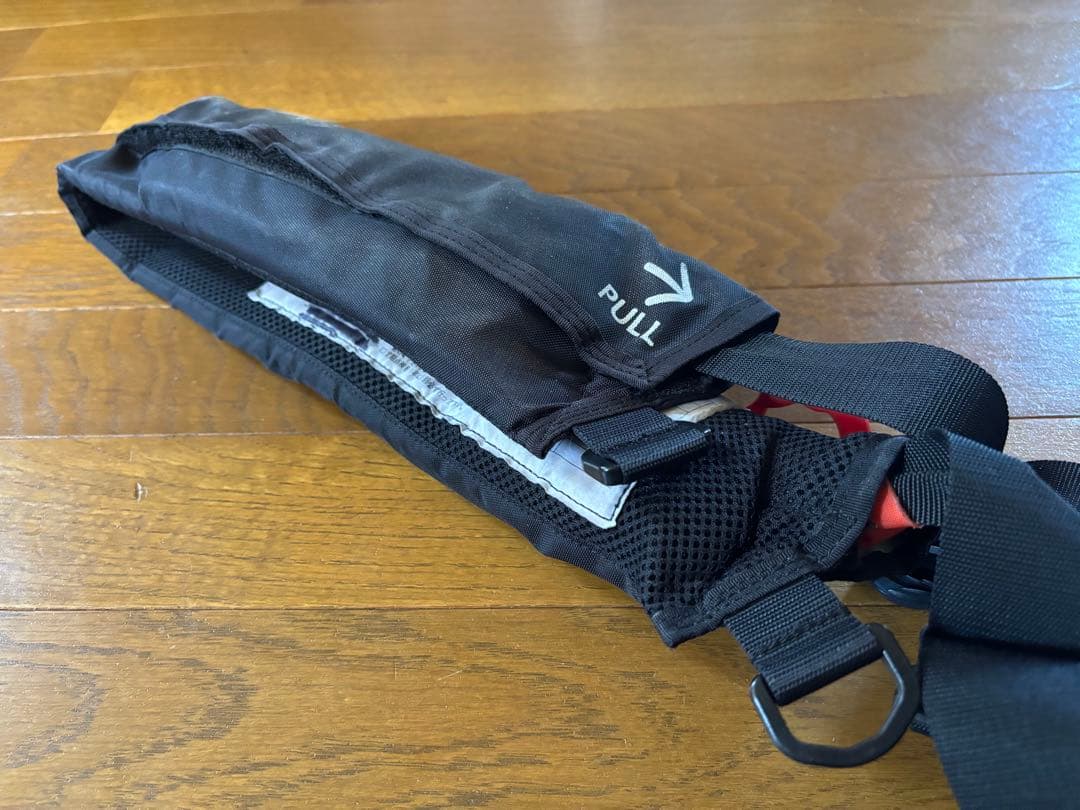 JB/NBC公認　自動膨張式ライフジャケット 黒　旧モデル