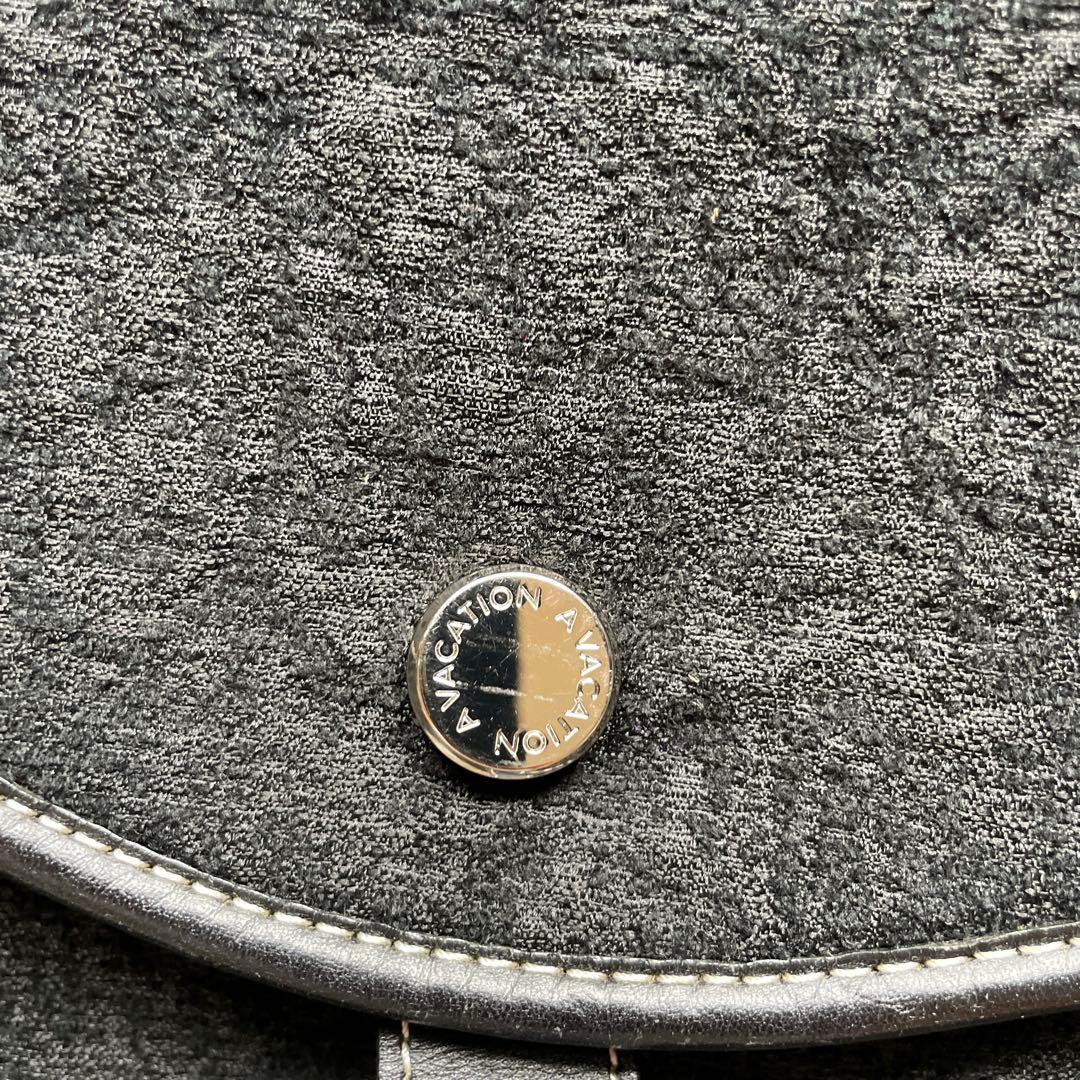 A VACATION アバケーション　ブラック　ショルダーバッグ