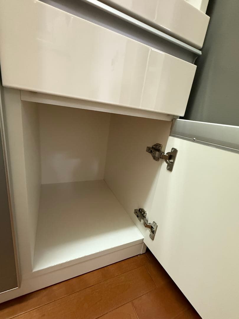 【送料込み・値下げ可】キッチンボード　幅90 ホワイト　レジューム