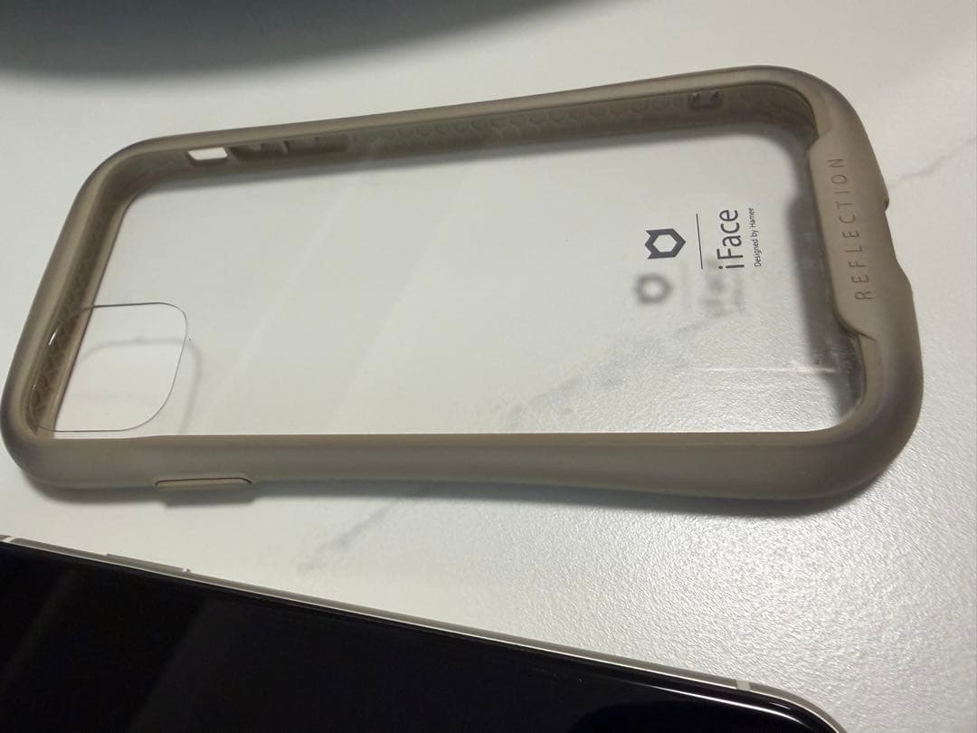 iPhone11 本体　64 ホワイト