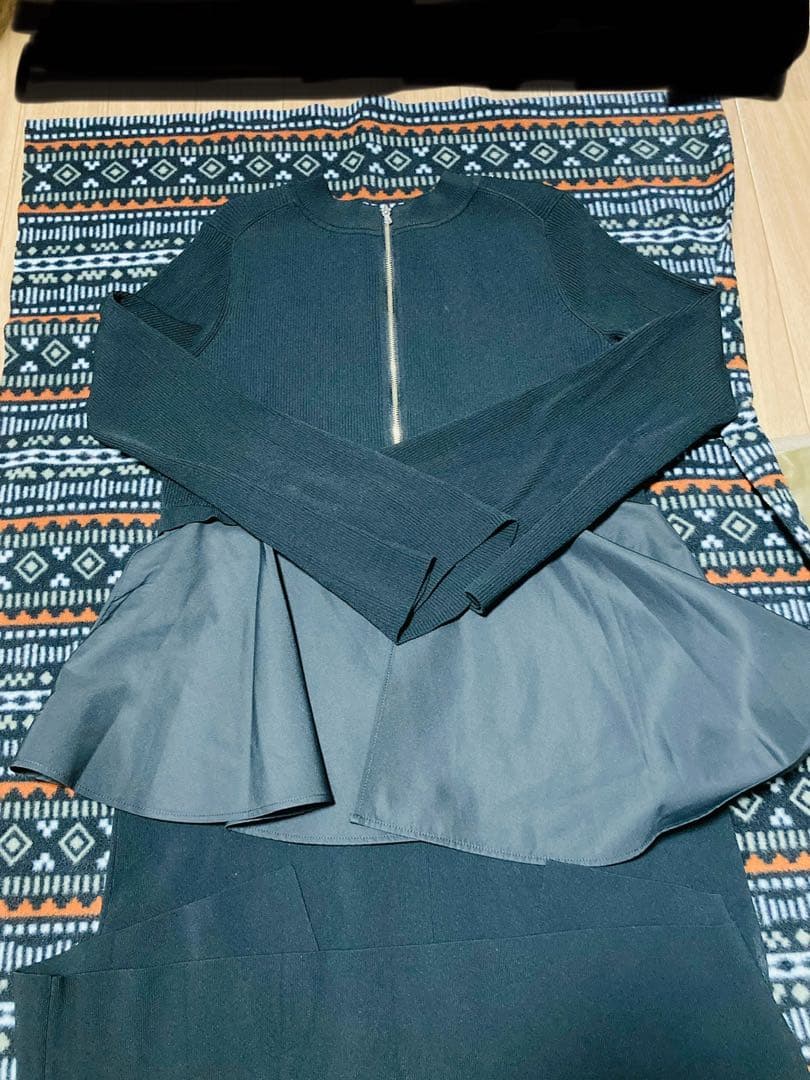 アダムエロペ　ペプラムコンビニットワンピース　ブラック　F 今期