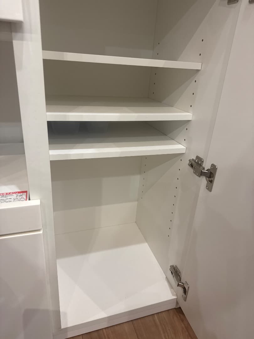 ニトリキッチンカウンター　食器棚　ホワイト