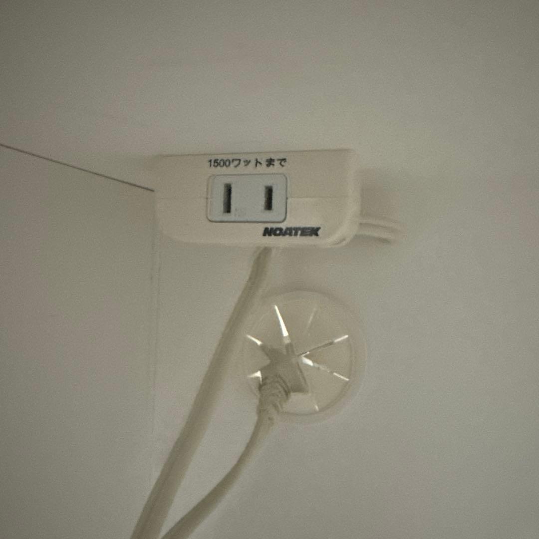 ニトリキッチンカウンター　食器棚　ホワイト