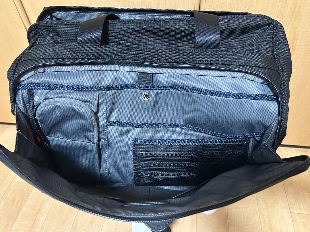 【美品】トゥミ TUMI ボストンバック ダッフルALPHA 2 22126D2