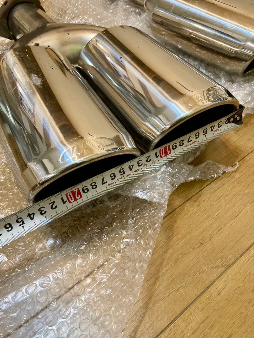 4本出し　マフラーカッター　デュアル　　　オーバル　マークx クラウンなど