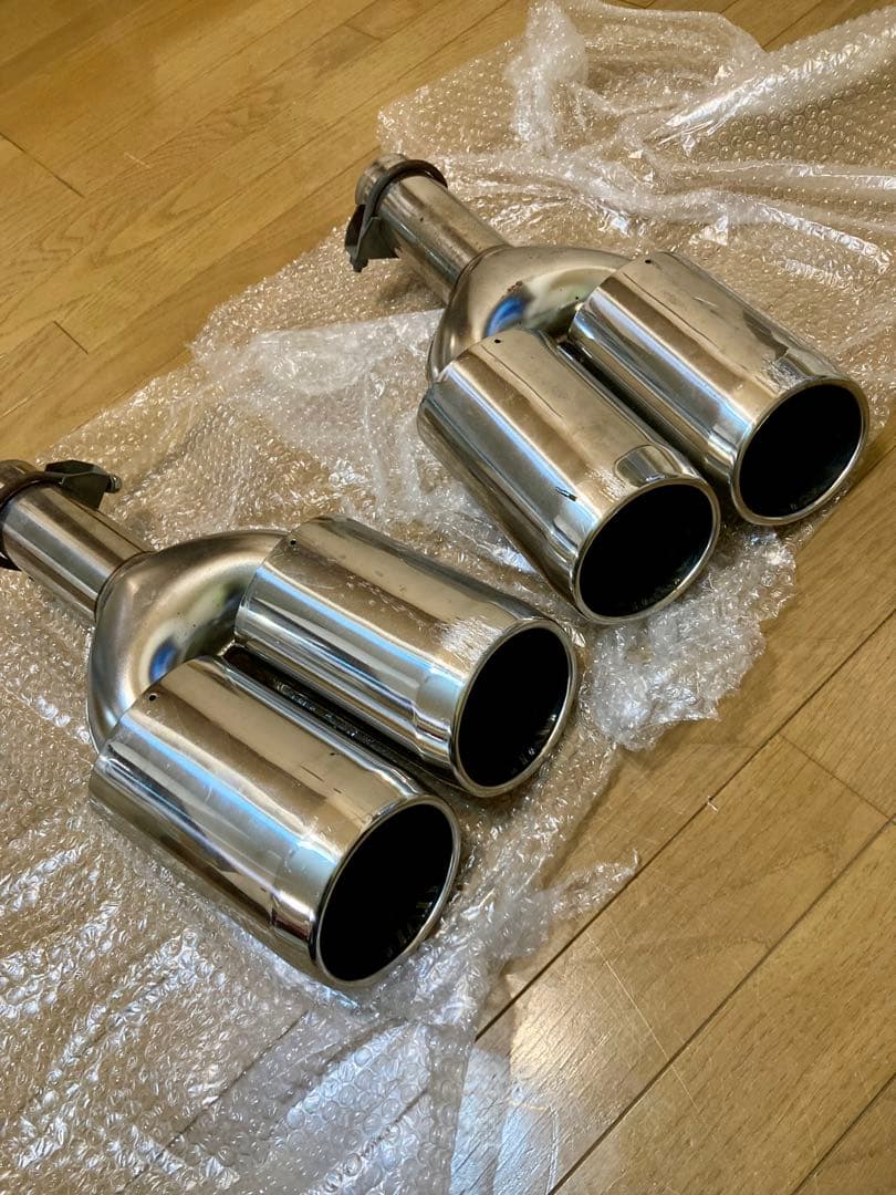 4本出し　マフラーカッター　デュアル　　　オーバル　マークx クラウンなど