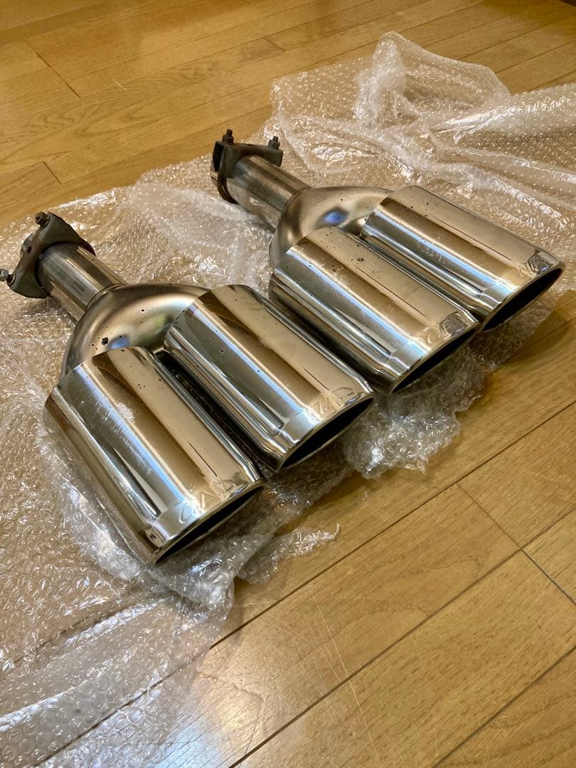 4本出し　マフラーカッター　デュアル　　　オーバル　マークx クラウンなど