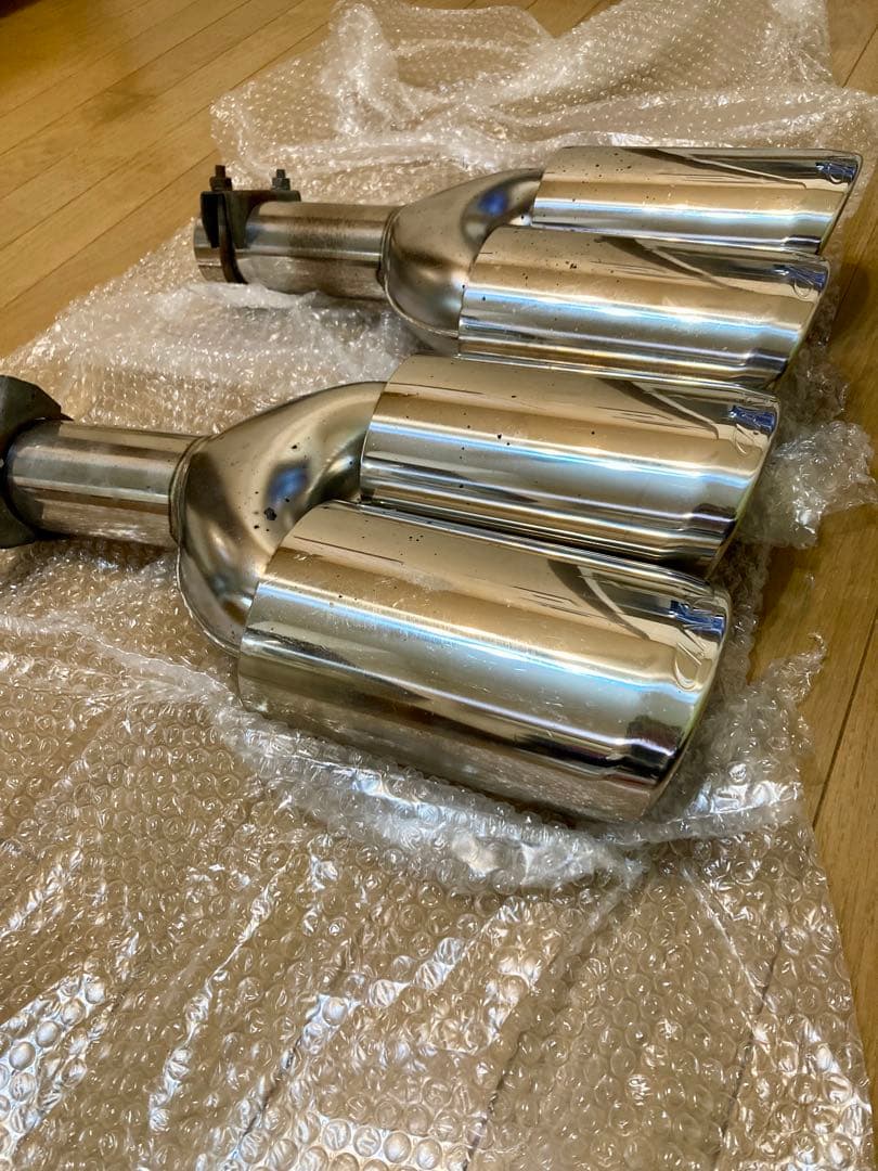 4本出し　マフラーカッター　デュアル　　　オーバル　マークx クラウンなど