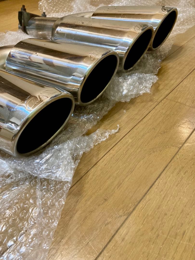 4本出し　マフラーカッター　デュアル　　　オーバル　マークx クラウンなど