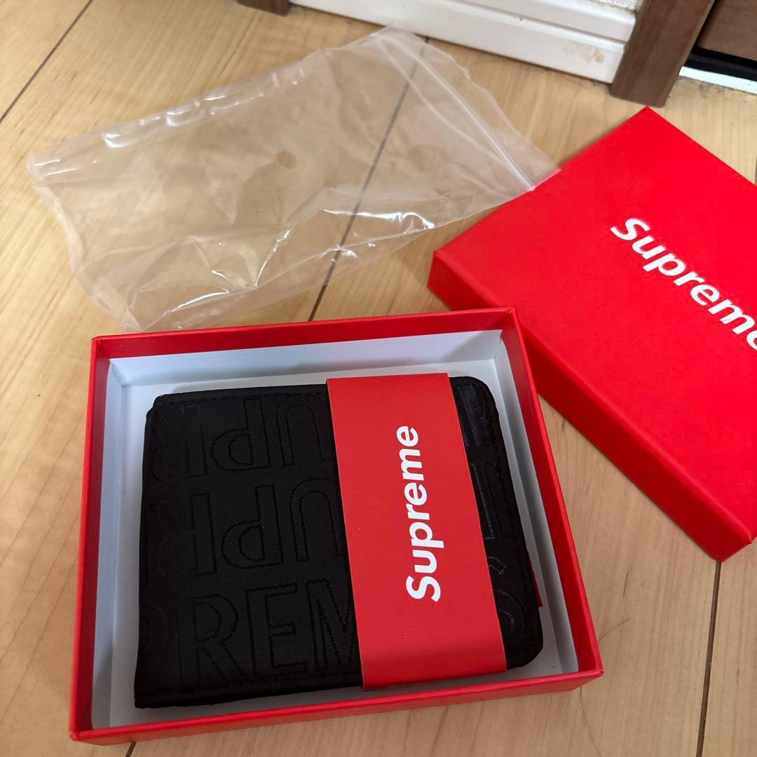 Supreme ブラック 二つ折り財布 箱付き
