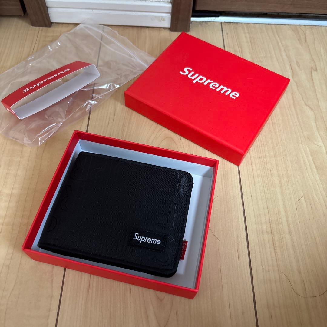 Supreme ブラック 二つ折り財布 箱付き