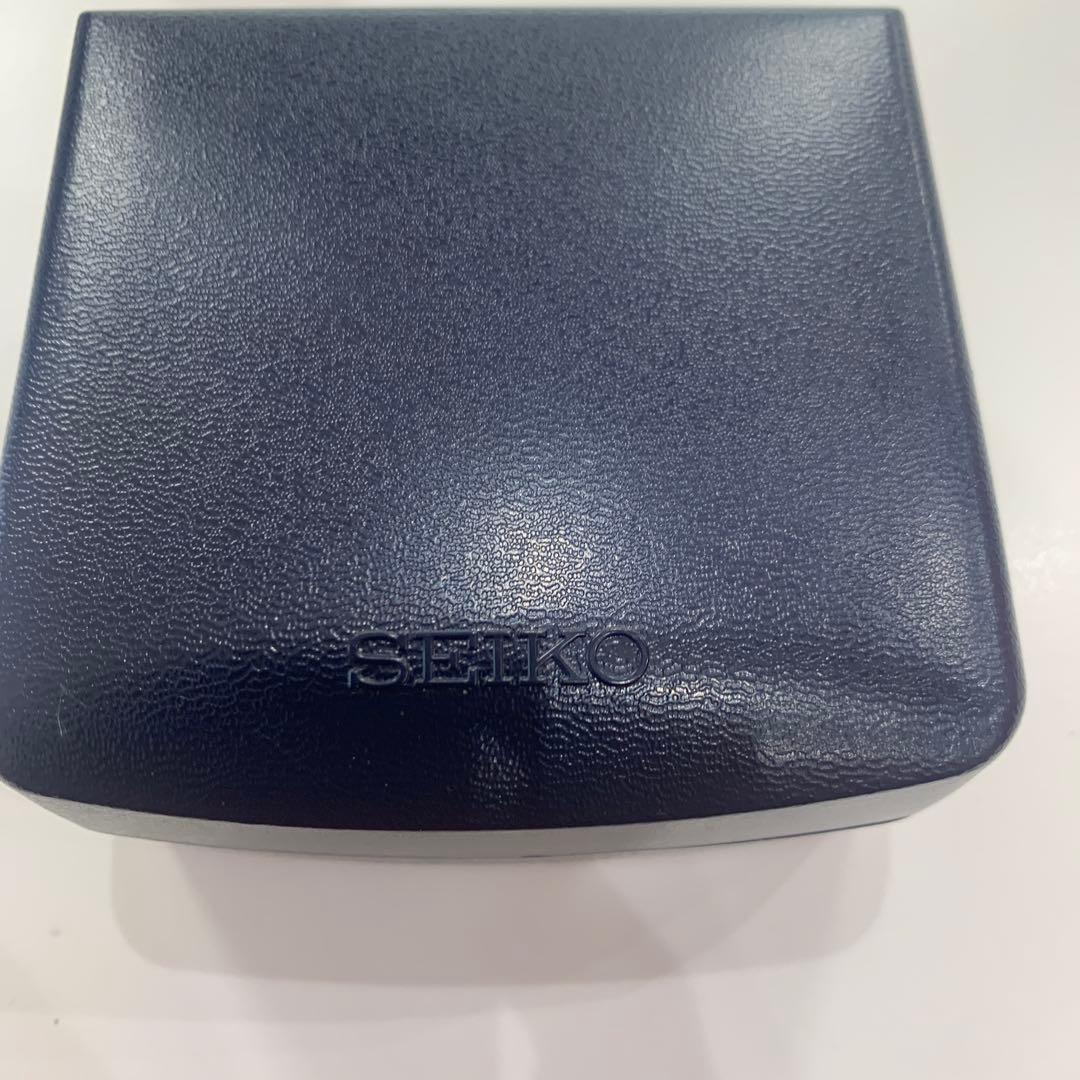 SEIKO リボリ　バングルウォッチ　シルバー　パープル　重厚感