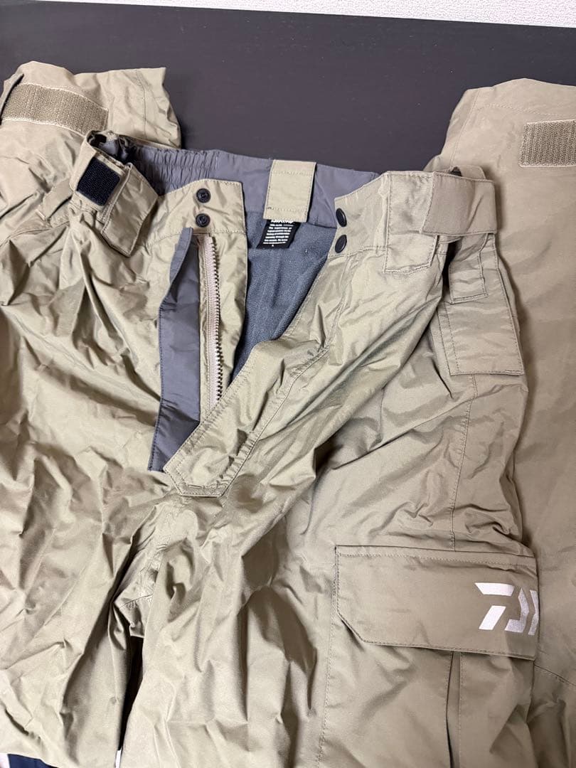 ダイワ　DAIWA ゴアテックス　防寒パンツ メンズL サスペンダー付