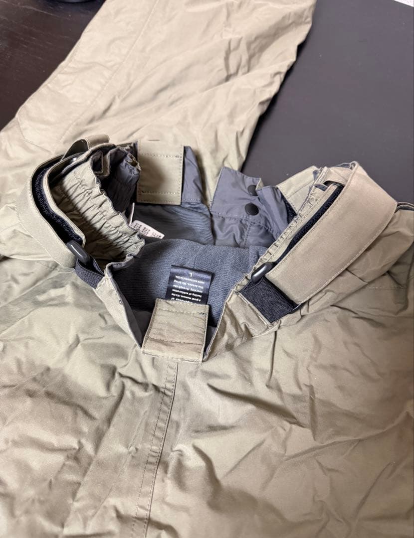 ダイワ　DAIWA ゴアテックス　防寒パンツ メンズL サスペンダー付