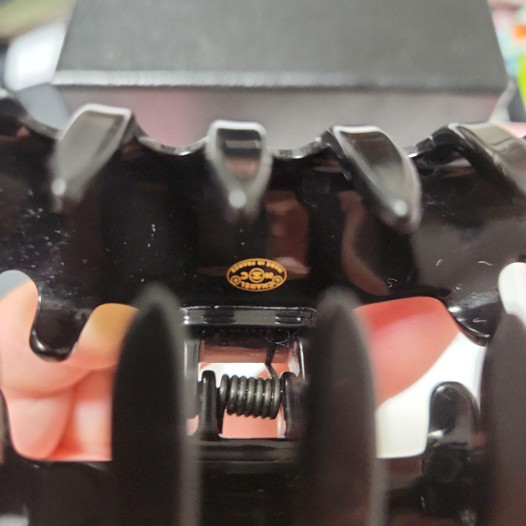 CHANEL ブラック ヘアクリップ クリスタル装飾