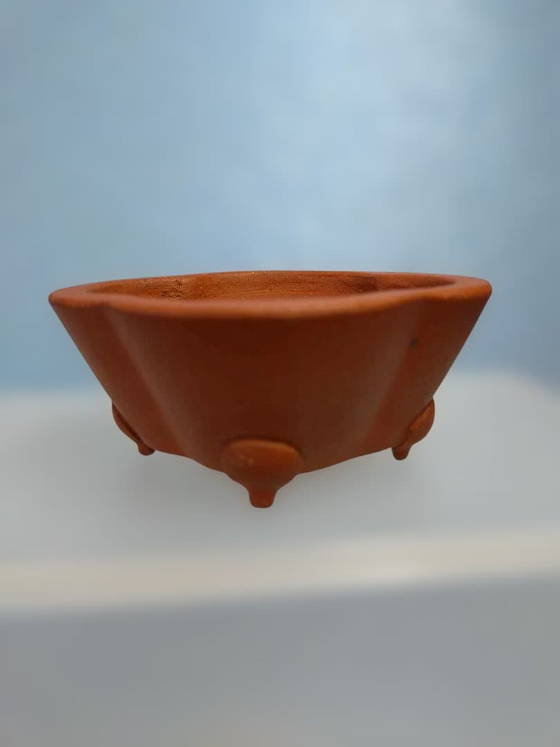 オレンジ色の脚付き小品盆栽鉢