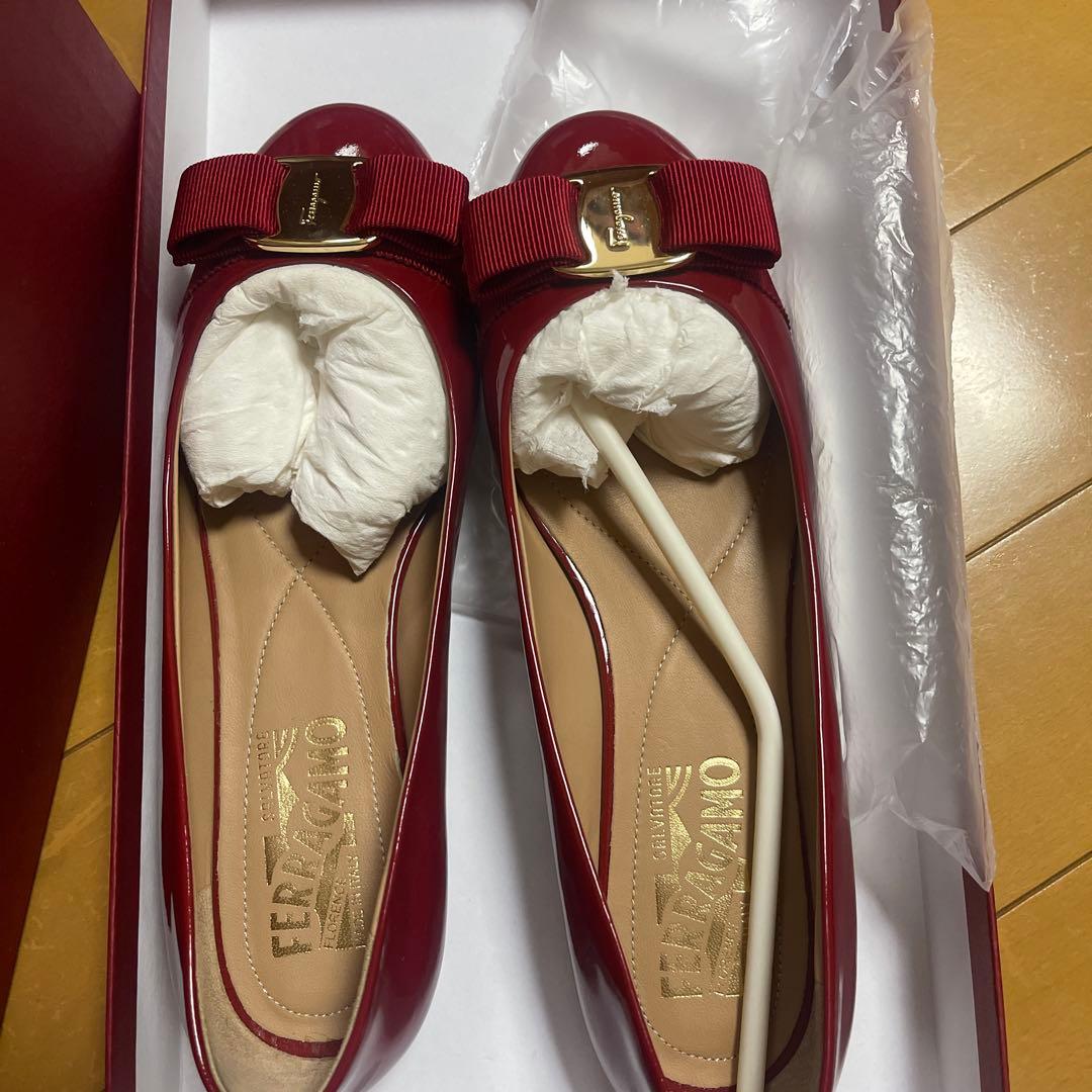 Ferragamo フラットシューズ レッド