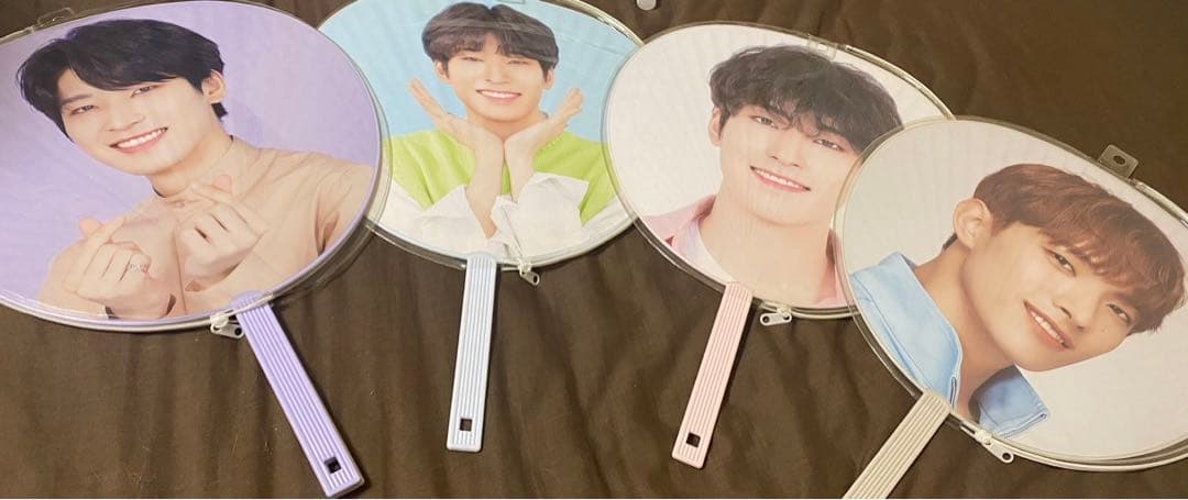 SEVENTEEN ウォヌ　トレカ　グッズ　うちわ