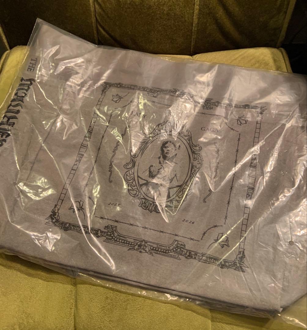 本日限定価格　レディーガガ トートバッグTHE MAYHEM BALL グレー