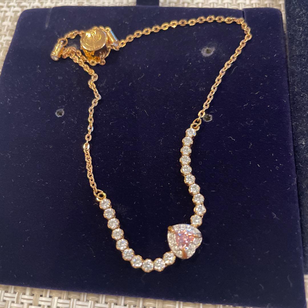 スワロフスキー　ネックレス、ピアス、ブレスレットセット