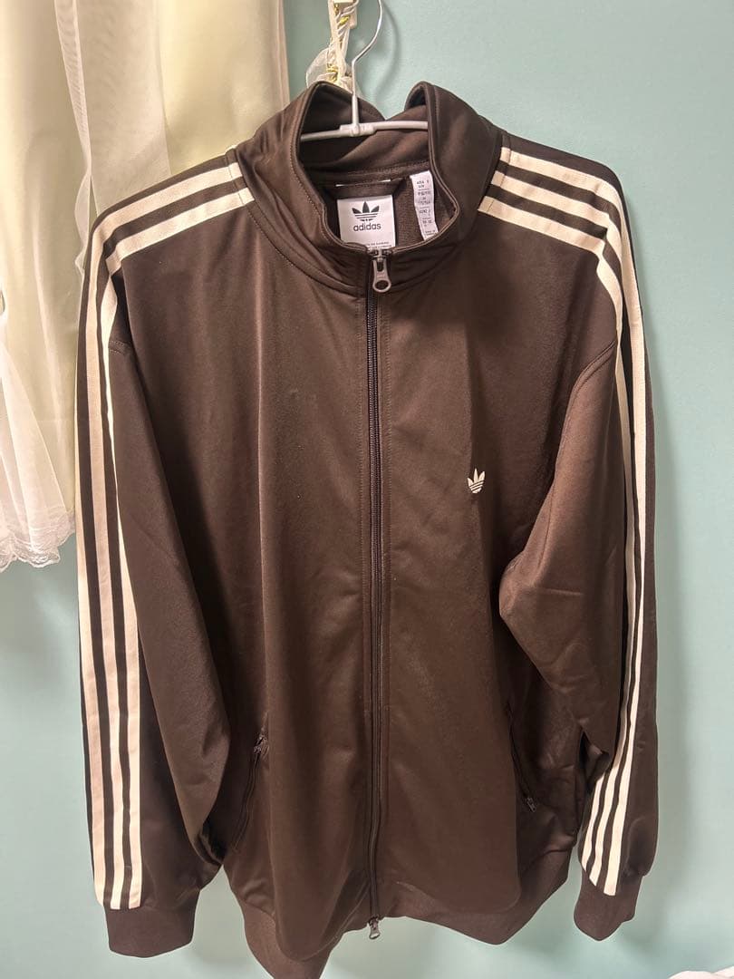 adidas 茶色 ジャージ　トラックジャケット