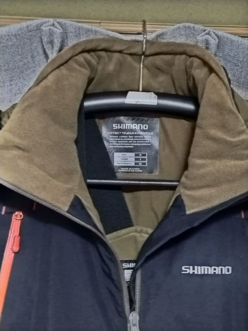 シマノ　ゴアテックス防寒着　ウォームスーツ中綿入り　美品