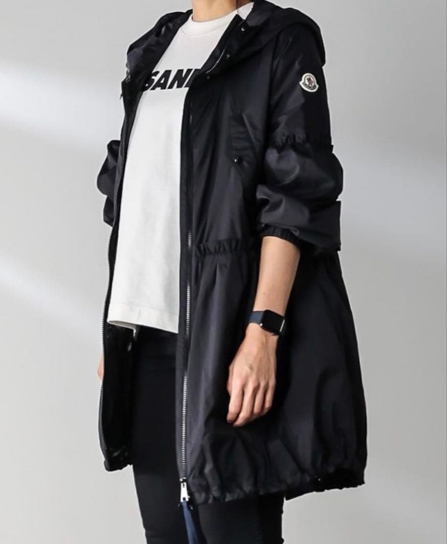 本物　MONCLER モンクレール Bebiane　コート　アウター　タグ有り