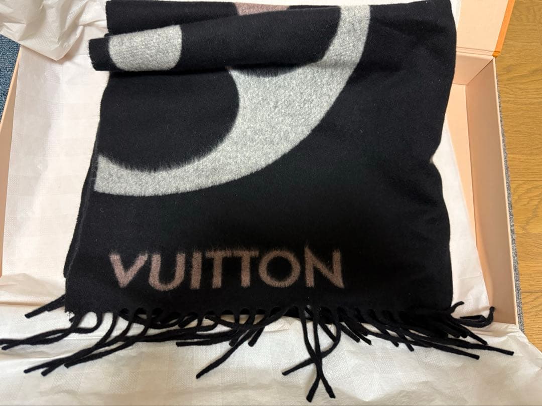 LOUIS VUITTON マフラー・ジアルティメット ブラック/ピンク