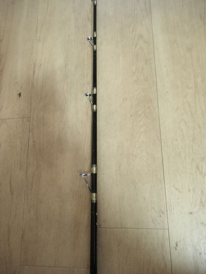 クエ、キハダマグロ釣り竿