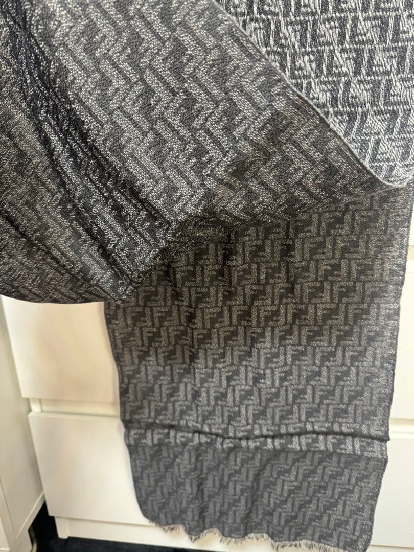 FENDI グレー FFロゴ マフラー 約180cm