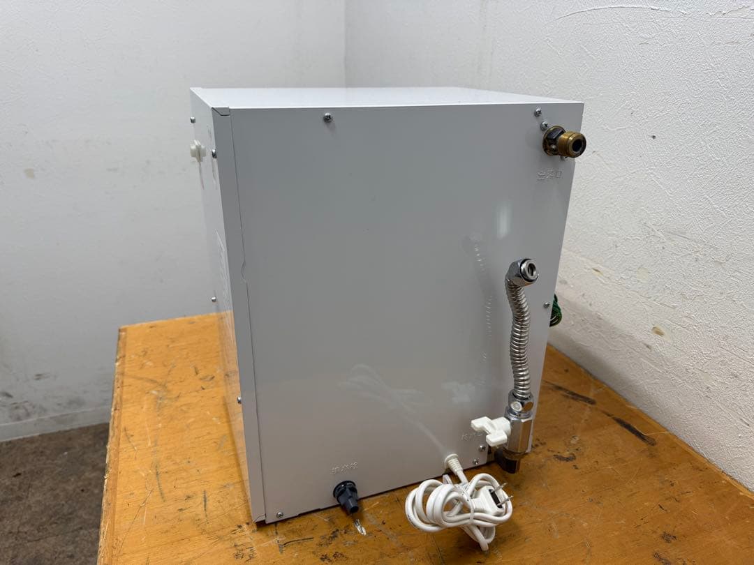 TOTO　小型温水器　元止め式　温度約６０℃　２０２３年製　REM12A