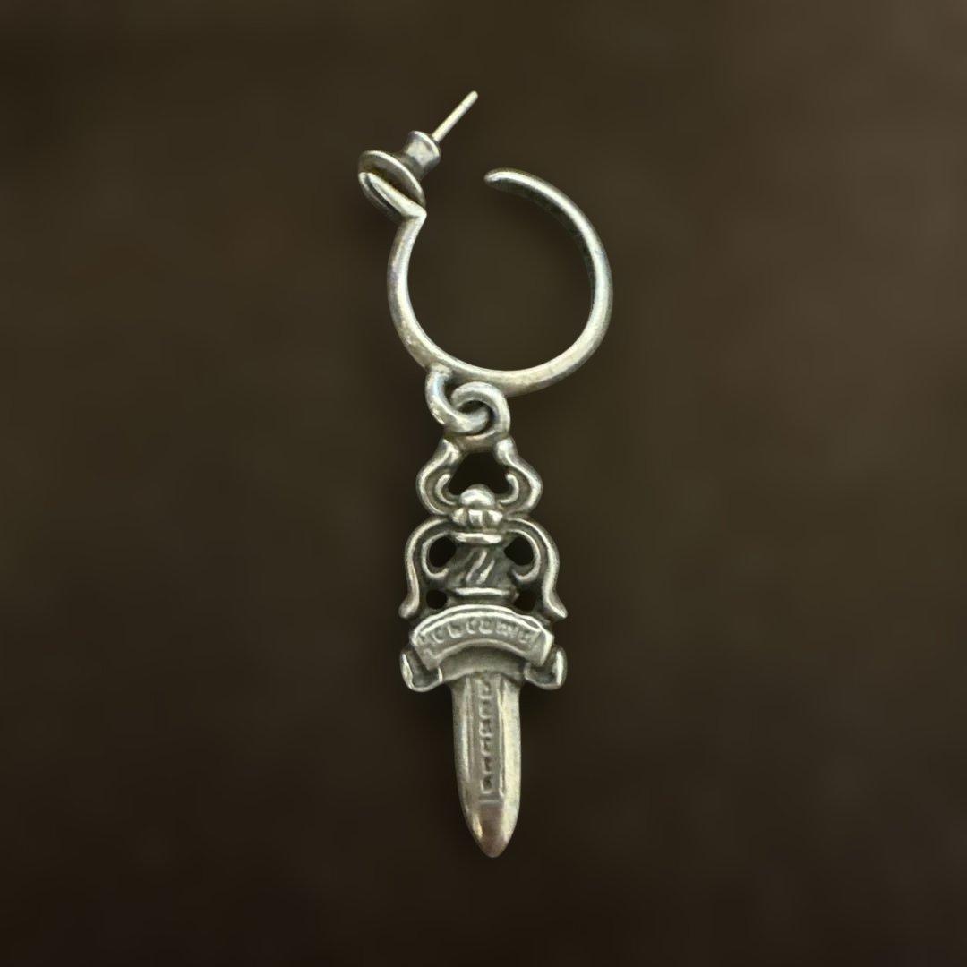 クロムハーツ ダガーフープピアス