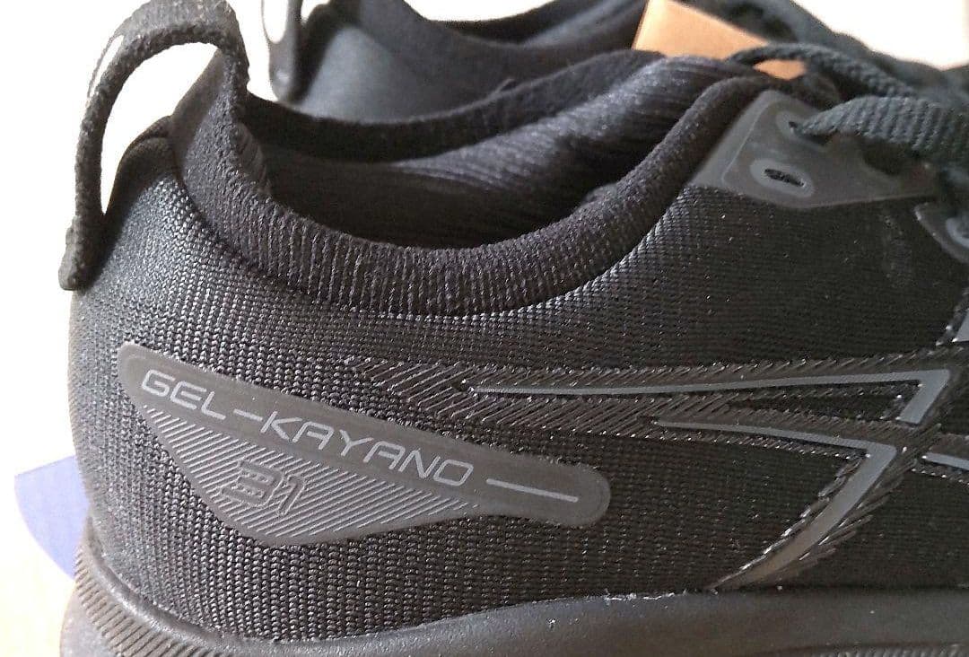 ASICS　GEL KAYANO 31 BLACK/BLACK 未使用品23.5