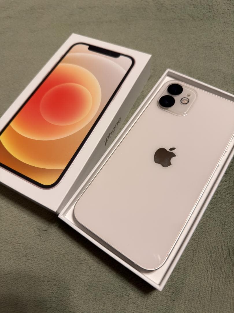 スマートフォン本体 Apple iPhone 12 64GB