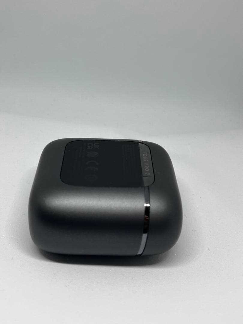 【美品】JBL TOUR PRO 2 ワイヤレスイヤホン シリコンケース付き