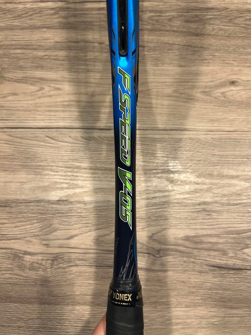 ミズノ　V-05 テニスラケット