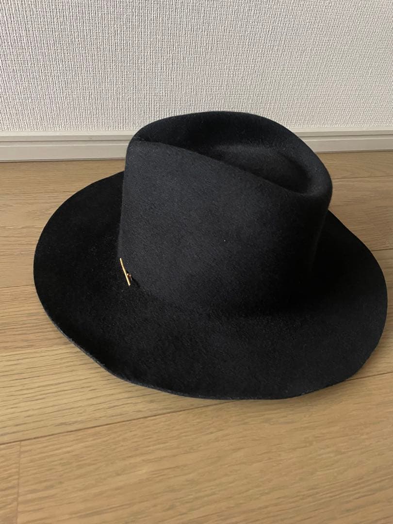 帽子 JANESSA LEONE HAT with PIN