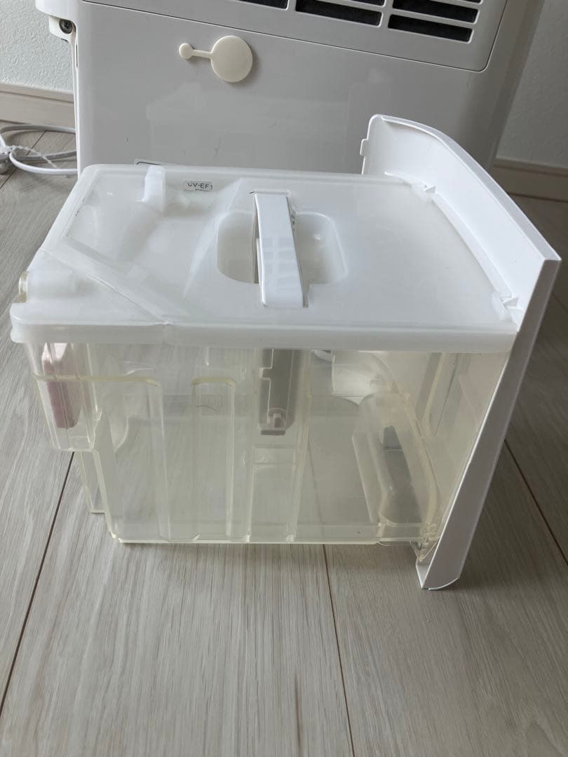 SHARP 除湿機 CV-EF120 ホワイト