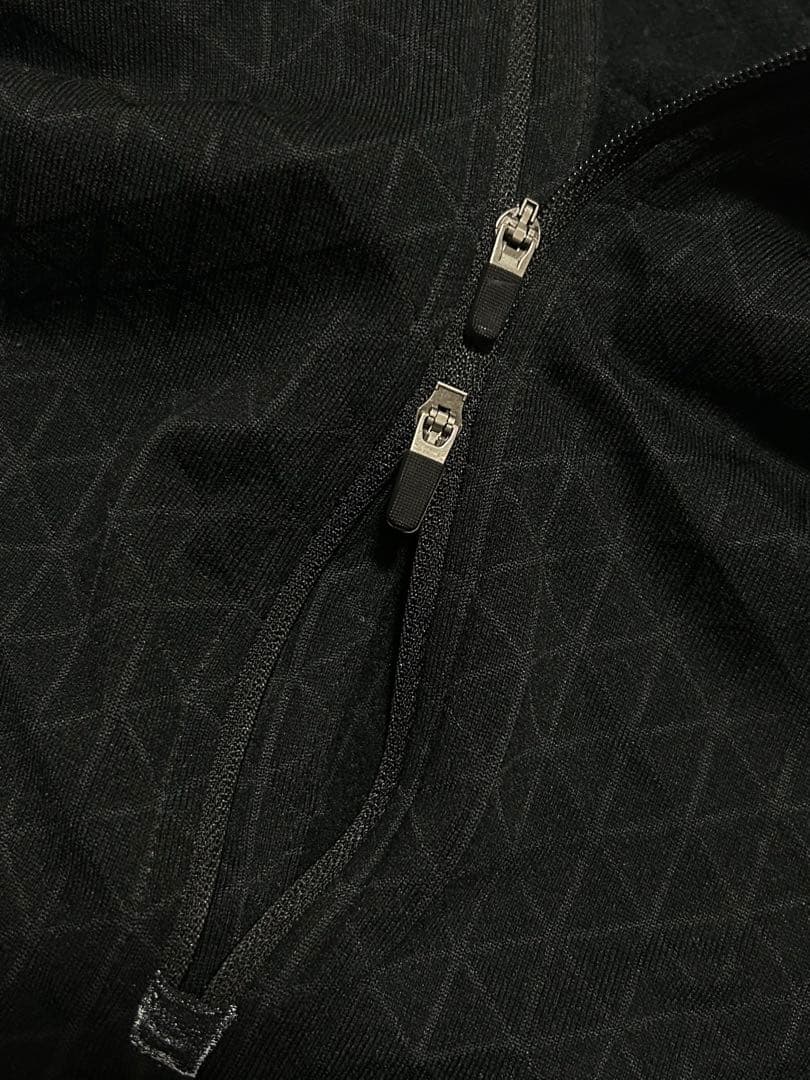 希少 ナイキランニング 幾何学模様 リフレクターロゴ ハーフジップ ジャケット