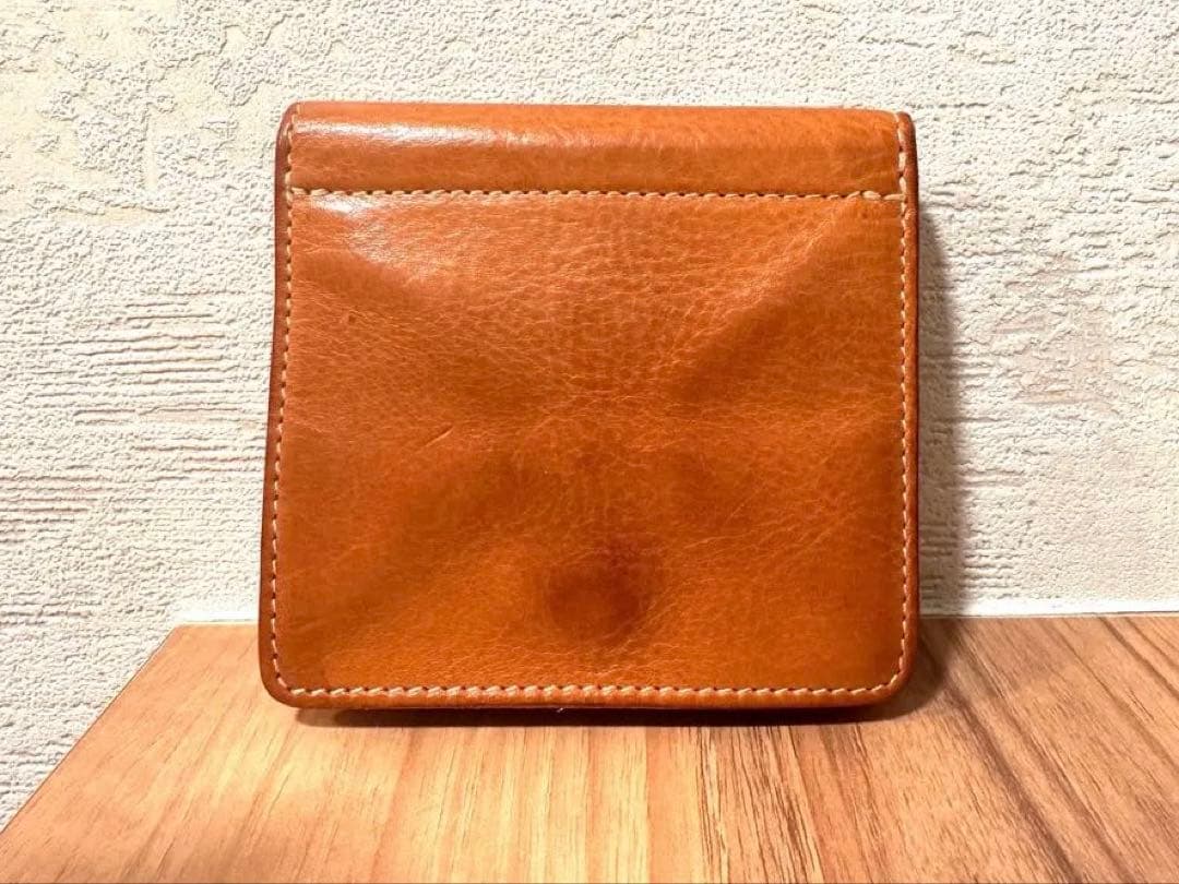 イルビゾンテ　本革レザー　三つ折り財布