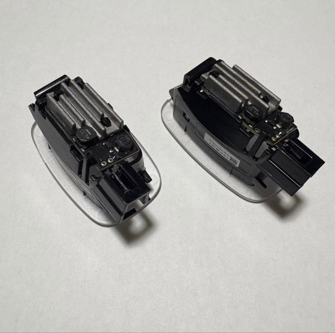 ベンツ 純正 LED カーテシランプ ウェルカムライト