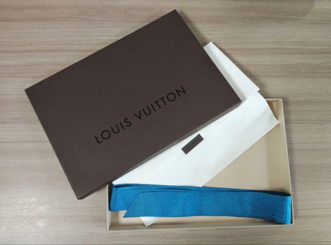 に*ょ様 LOUIS VUITTON　マフラー
