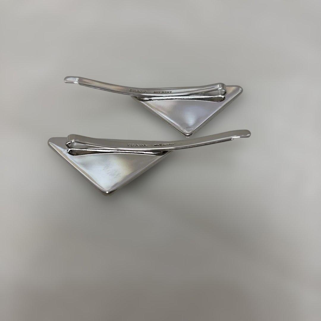 PRADAヘアピン2個セット