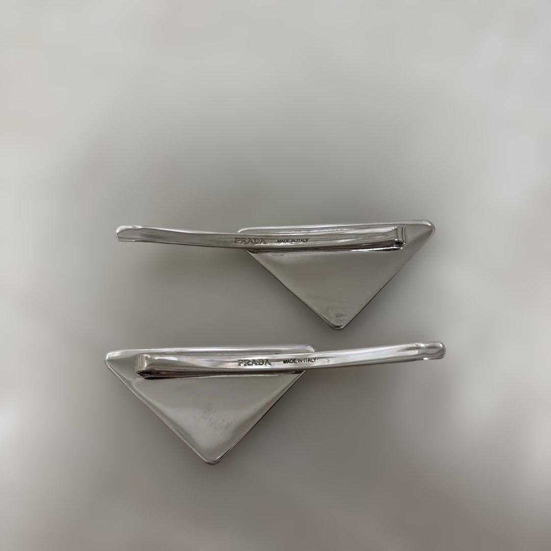 PRADAヘアピン2個セット