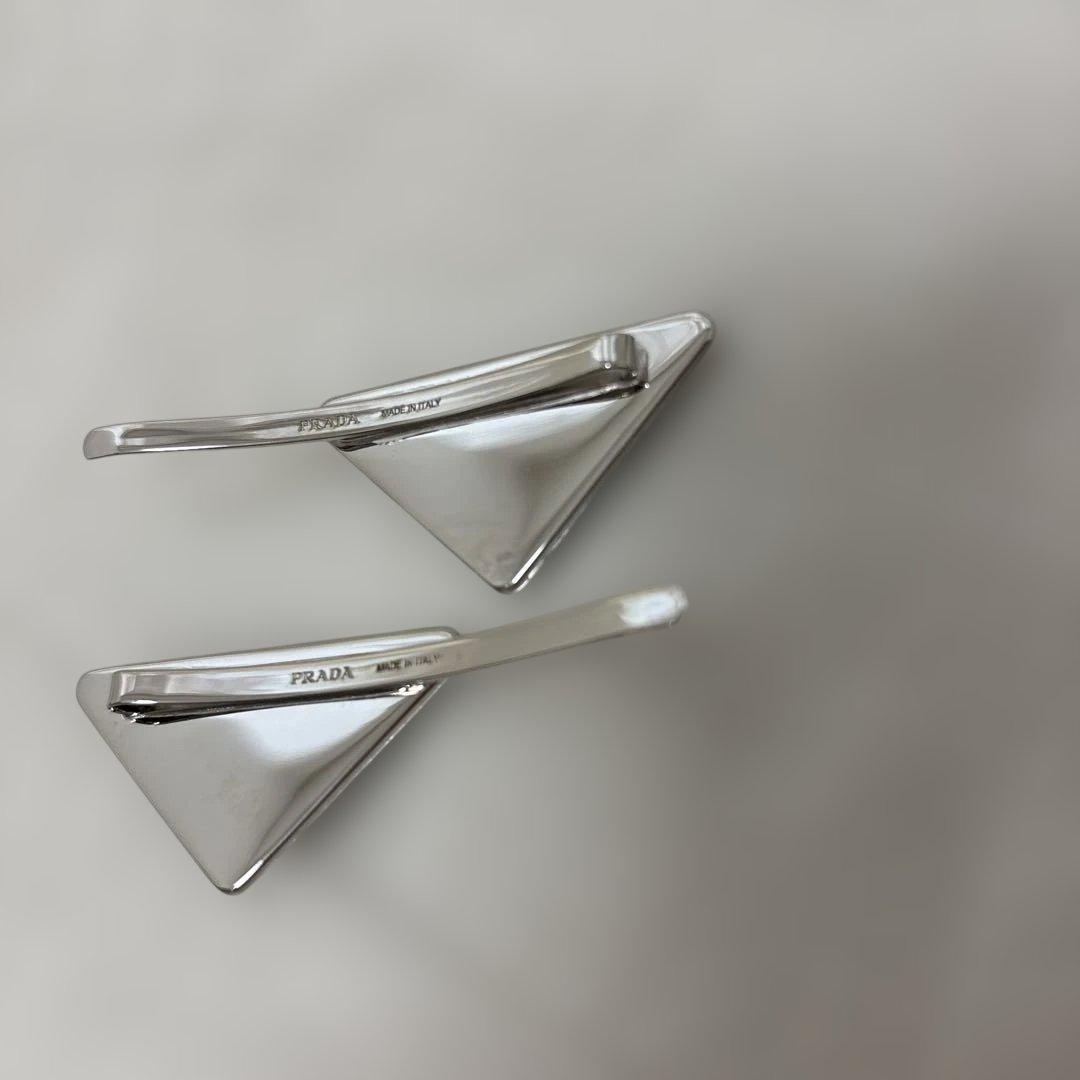 PRADAヘアピン2個セット