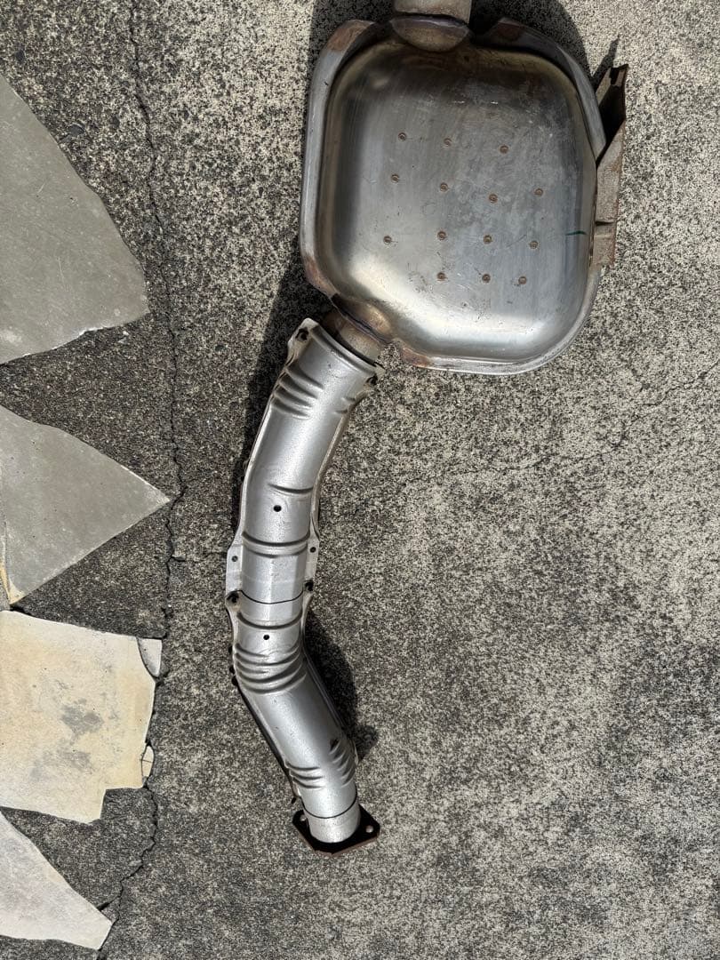 スカイライン　R32 GT-R純正マフラー