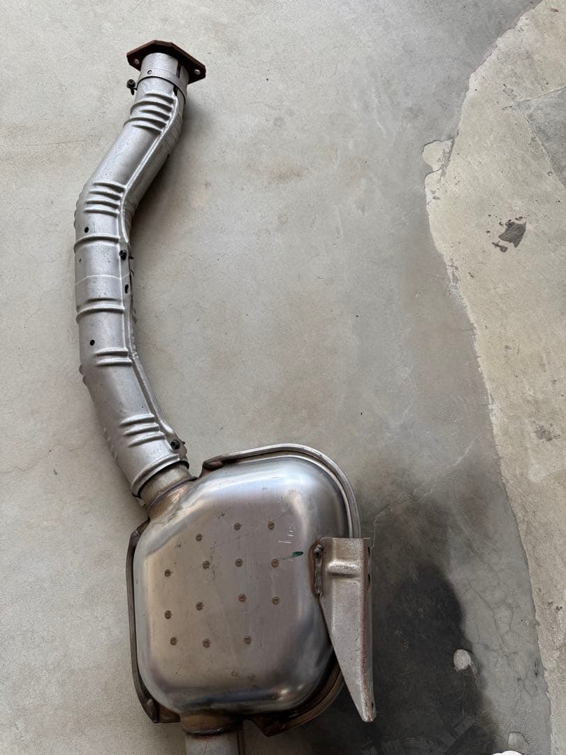 スカイライン　R32 GT-R純正マフラー